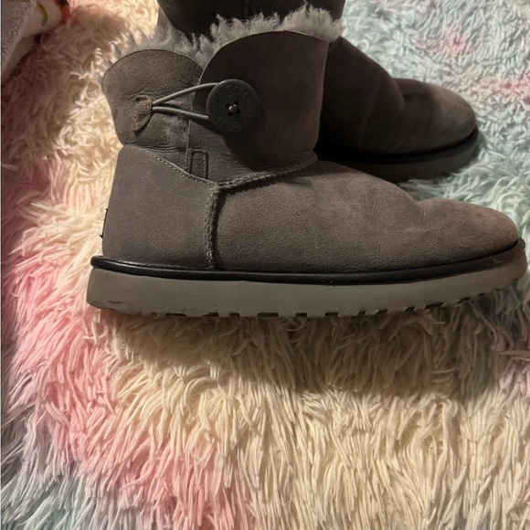 Gray Suede Ankle Boots with Fur Lining mint condition! - Picture 10 of 11